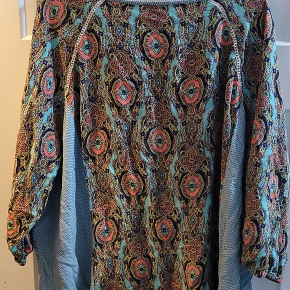 Shirt - Picture 3 of 3